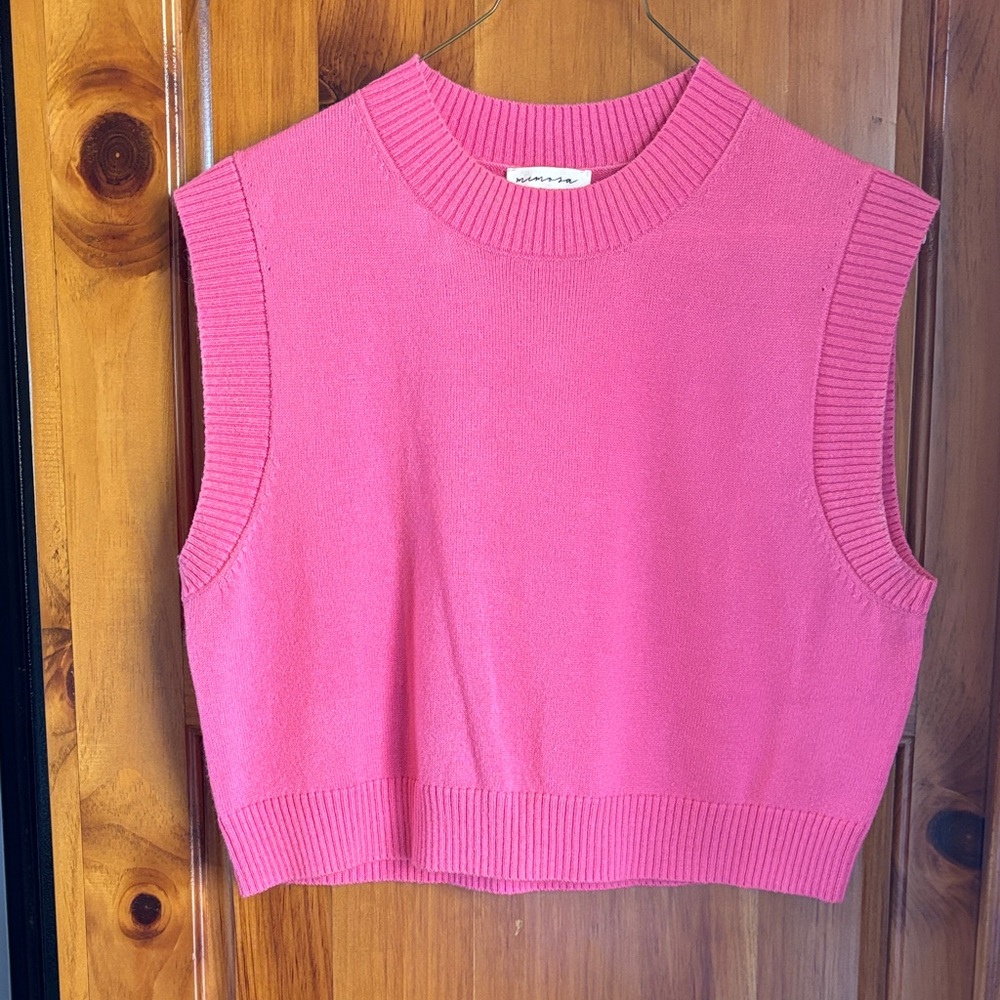 Vibrant Pink Sleeveless Crop Top